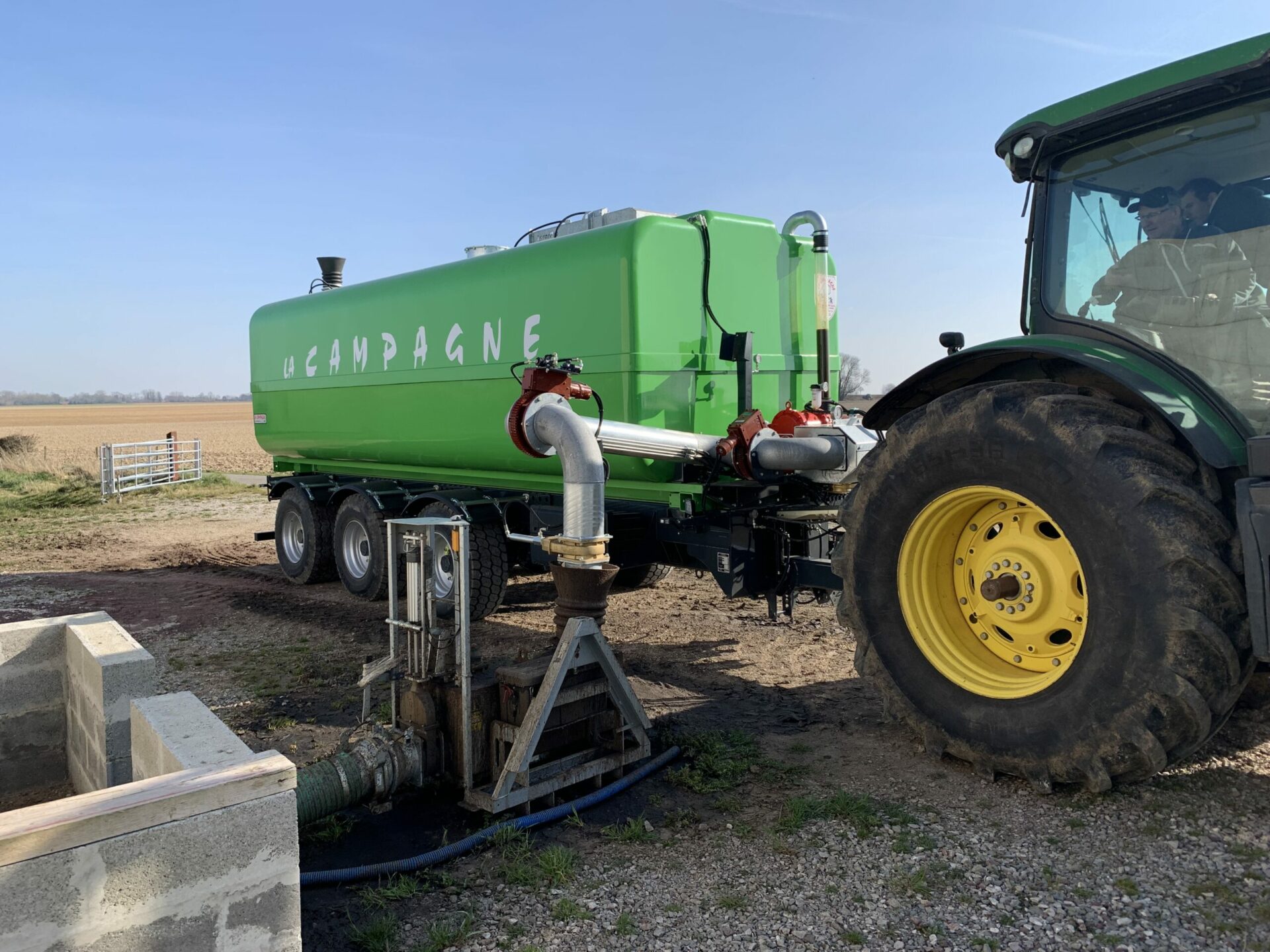 Cuve de transfert la campagne